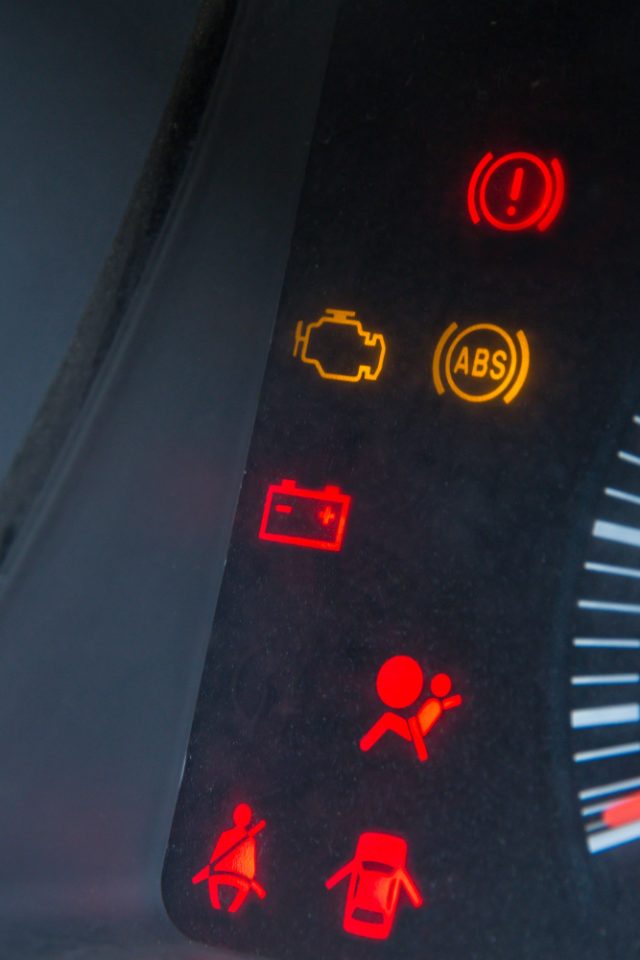 Martori aprinsi in bord turbina defecta